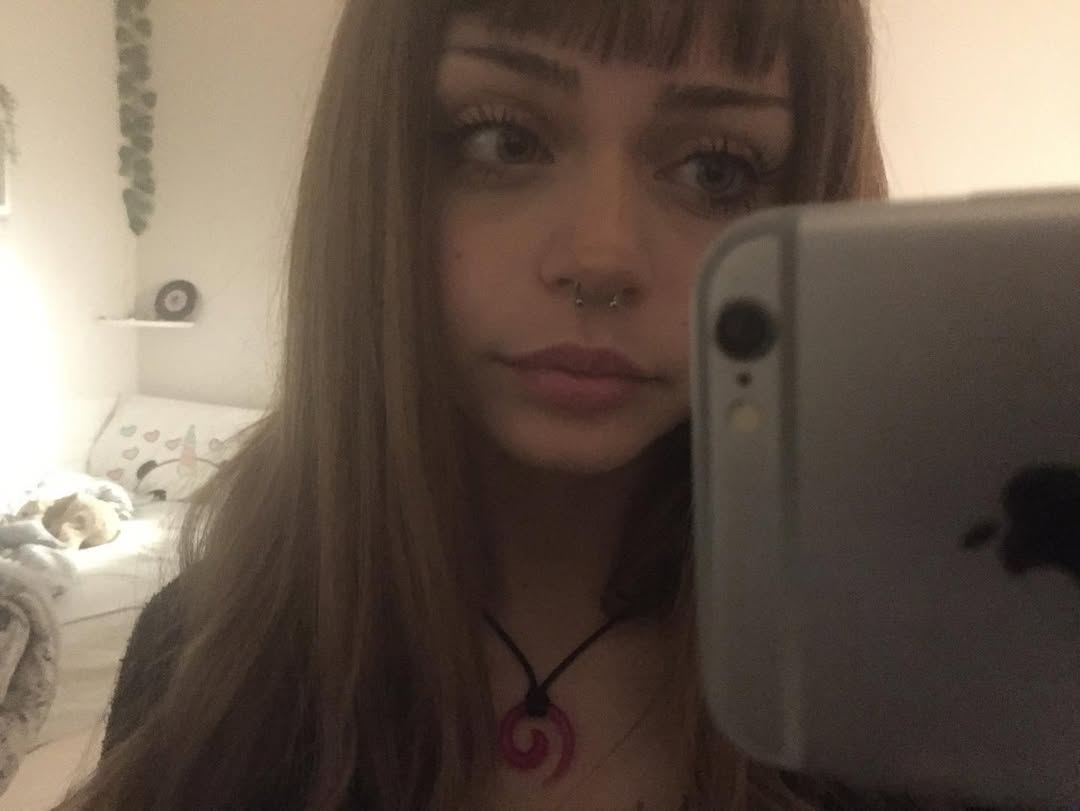 A beautiful mirror selfie
